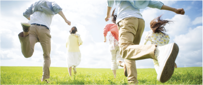 画像：ファーストビュー②ロゴなし 新たな未来に向かって疾走（パソコン版）